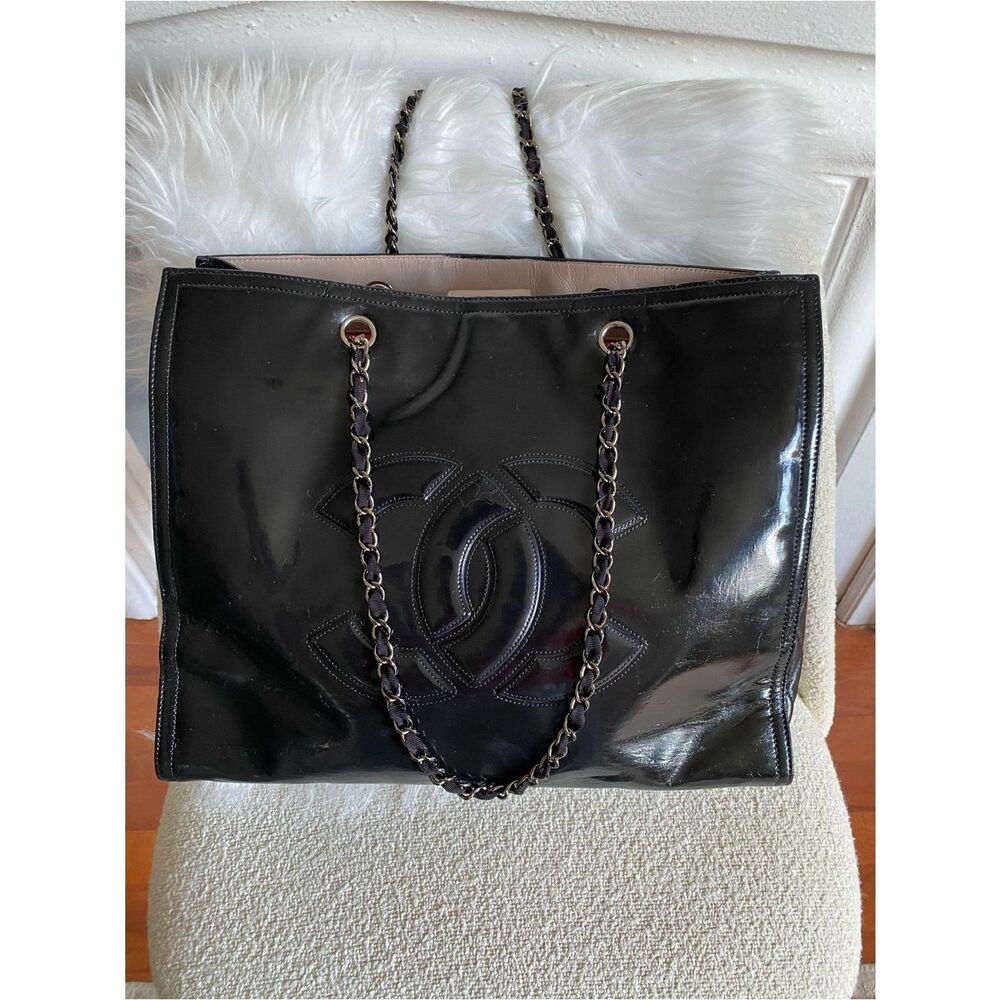 CHANEL Patent Leather Bon Bon Tote with Signature CC Emblem. Authentic